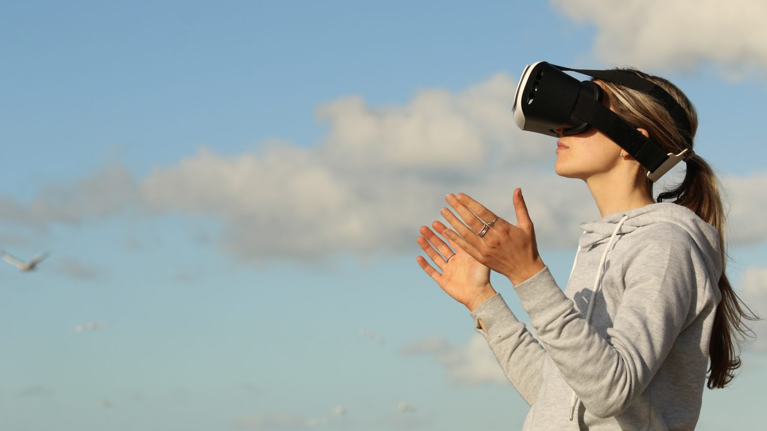 Get in on VR/AR/MR. Free meetup event by FIVR at Microsoft Flux.