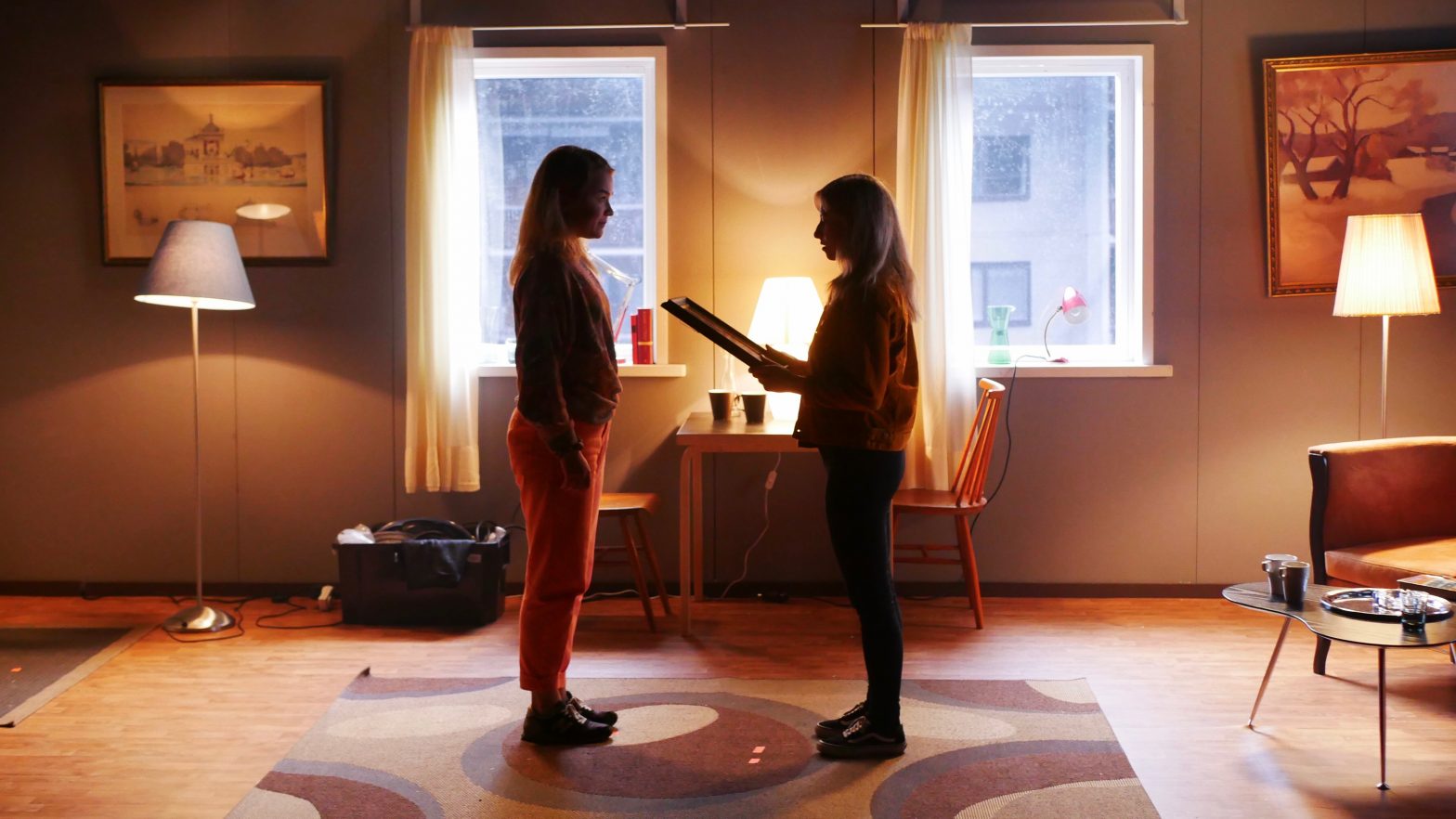 Students enjoying a lighting course at Roihupelto